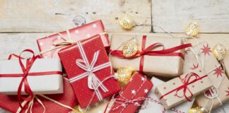 Shop Christmas Gifts for Mom and Save Big This Holiday Season